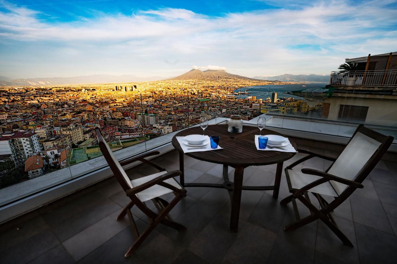 Terrazza Manu - Loft Suspended Over The City-Vomero Neapel Exterior foto