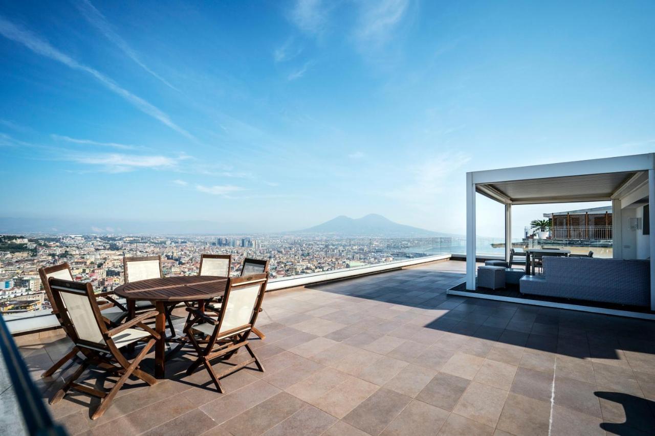 Terrazza Manu - Loft Suspended Over The City-Vomero Neapel Exterior foto