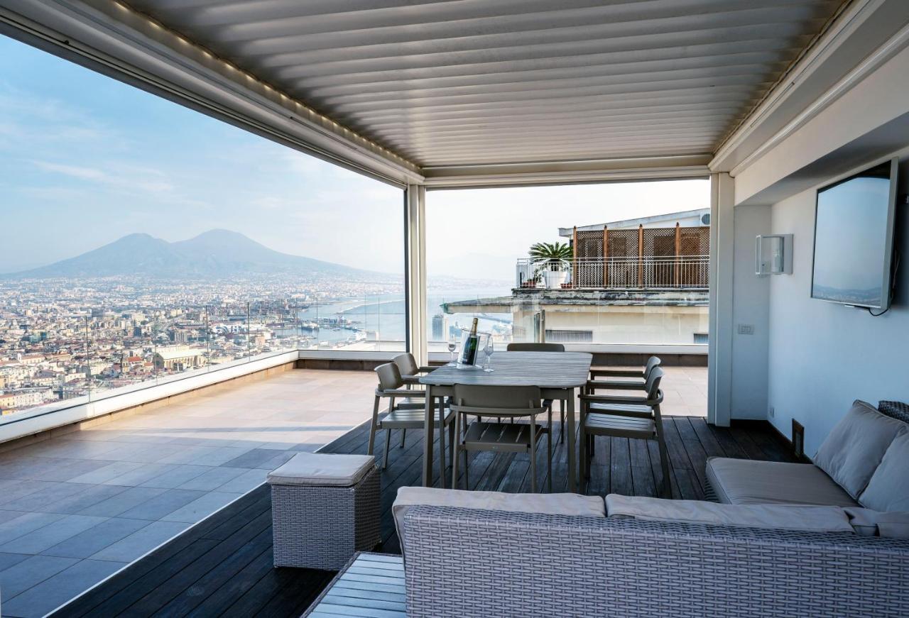 Terrazza Manu - Loft Suspended Over The City-Vomero Neapel Exterior foto
